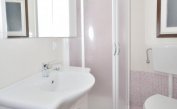 appartamenti VILLAGGIO TIVOLI: A4 - bagno rinnovato (esempio)