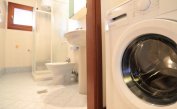 residence LEOPARDI-Gemini: B5/1 - bagno con lavatrice (esempio)