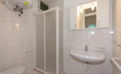 appartamenti PATRIZIA: D7 - bagno con box doccia (esempio)